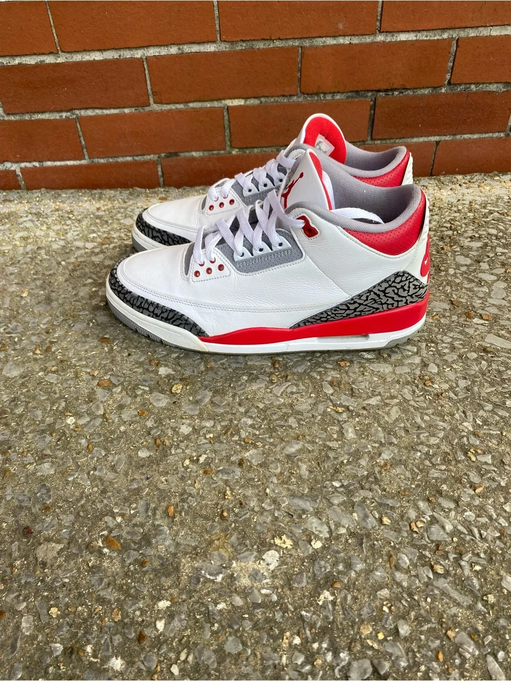 Nike Air Jordan 3 Retro White/Red Men’s Sneakers